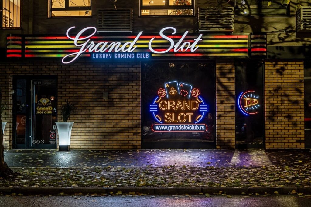 Grand Slot Klub - Bežanijska Kosa
